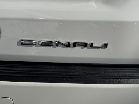 Used 2023 GMC Yukon Denali w/ Max Trailering Package image 28