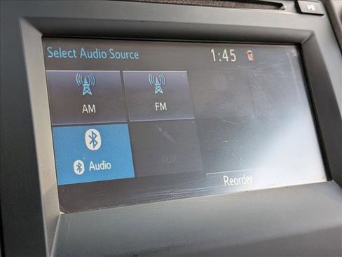 Used 2017 Toyota Camry SE FWD image 7