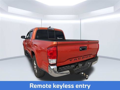 Used 2016 Toyota Tacoma SR5 w/ SR5 Appearance Package (SN) RWD image 16
