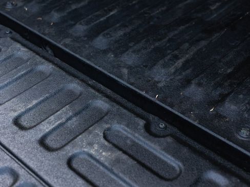 Used 2017 Ford F350 Lariat w/ Chrome Package image 11