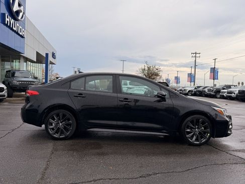 Used 2024 Toyota Corolla SE image 8