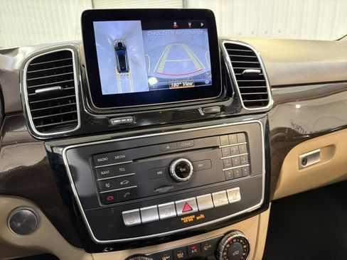 Used 2018 Mercedes-Benz GLE 350 image 19