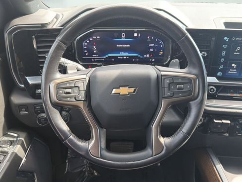 Used 2023 Chevrolet Silverado 1500 High Country w/ Technology Package AWD/4WD image 12