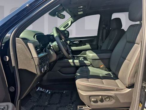 Certified 2025 Chevrolet Suburban RST w/ Advanced Technology Package AWD/4WD image 10