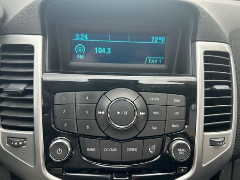 Used 2014 Chevrolet Cruze LT image 22