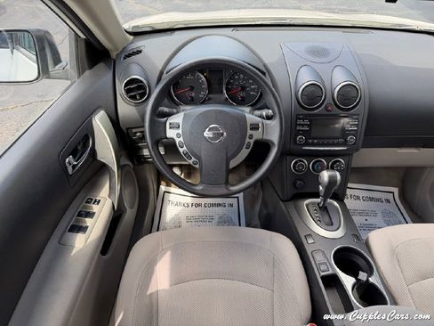 Used 2014 Nissan Rogue S w/ Convenience Package AWD/4WD image 16