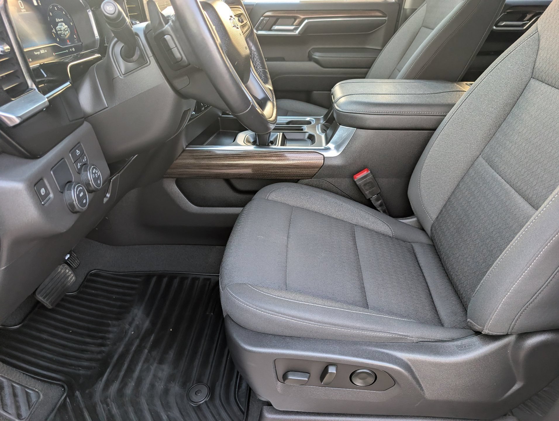 Certified 2023 Chevrolet Silverado 1500 RST RWD image 17