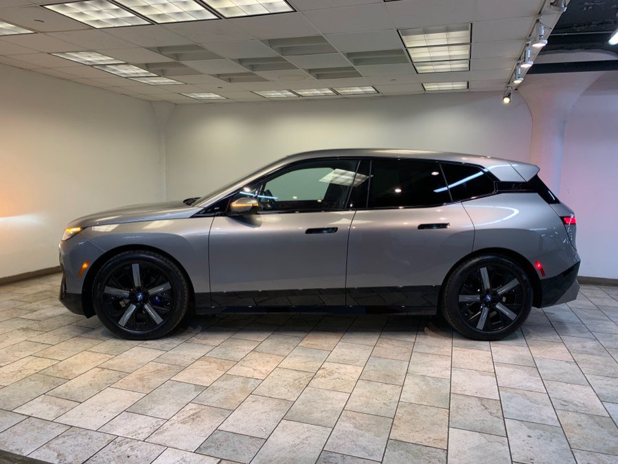 Used 2023 BMW iX M60 w/ Executive Package AWD/4WD image 10
