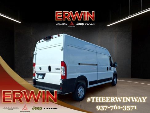 Used 2025 RAM ProMaster 2500 w/ Convenience Group FWD image 7