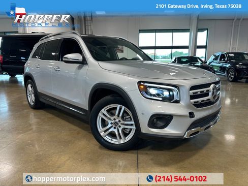 Used 2021 Mercedes-Benz GLB 250 image 1