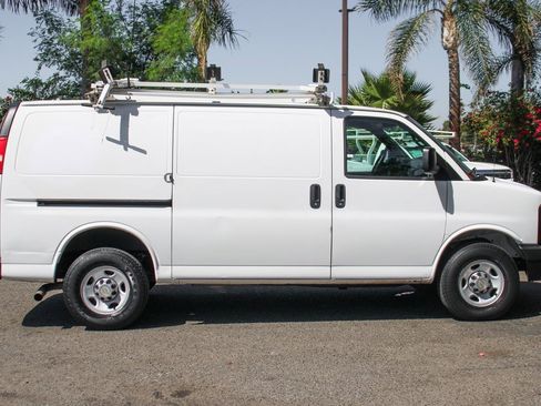 Used 2012 Chevrolet Express 2500 Work Van w/ Power Package image 12