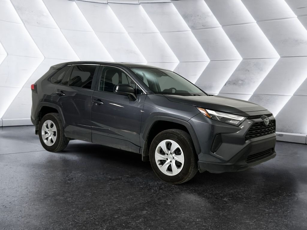 Used 2025 Toyota RAV4 LE AWD/4WD image 1