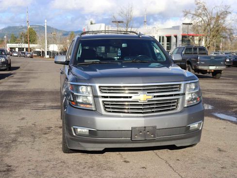 Used 2019 Chevrolet Tahoe Premier w/ Premier Plus Edition image 3