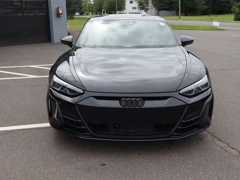 Used 2023 Audi RS e-tron GT w/ Carbon Performance Package AWD/4WD image 3