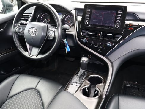 Used 2024 Toyota Camry SE FWD image 10