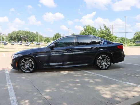 Used 2018 BMW 530i w/ M Sport Package RWD image 4