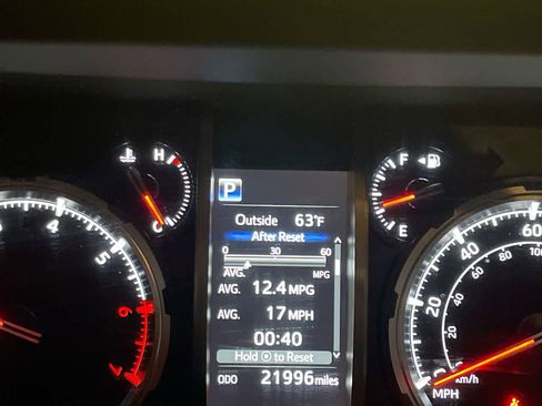 Certified 2023 Toyota 4Runner TRD Off-Road Premium image 15