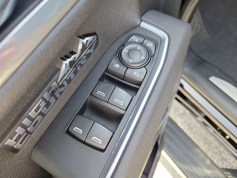 Used 2025 Chevrolet Silverado 1500 High Country AWD/4WD image 14