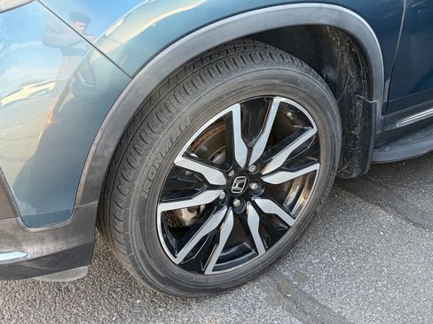 Used 2019 Honda Pilot Touring image 6