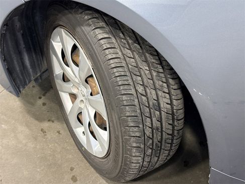 Used 2023 Toyota Corolla LE image 17