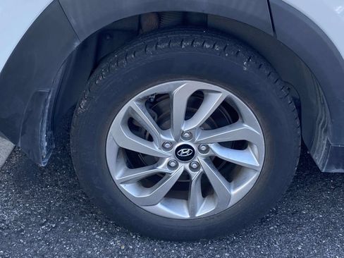 Used 2017 Hyundai Tucson SE w/ SE Popular Package 02 FWD image 9
