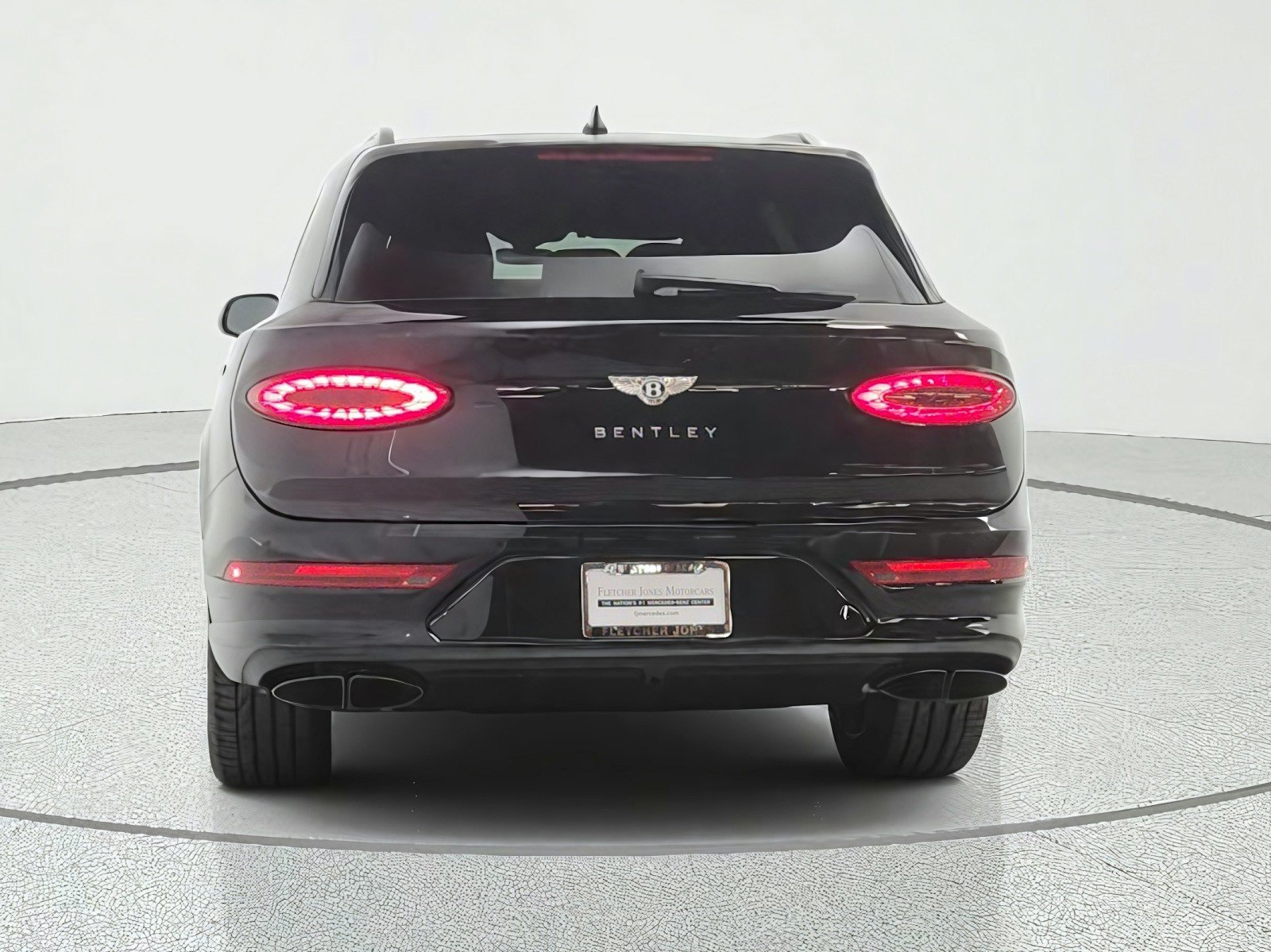 Used 2025 Bentley Bentayga AWD/4WD image 6