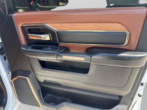 Used 2022 RAM 3500 Limited AWD/4WD image 46