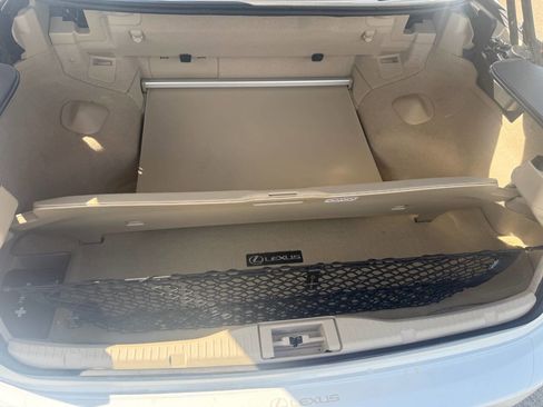 Used 2010 Lexus IS 250C RWD image 11