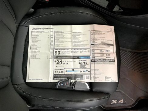 Used 2024 BMW X4 xDrive30i w/ M Sport Package AWD/4WD image 3