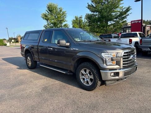 Used 2017 Ford F150 XLT w/ Equipment Group 302A Luxury AWD/4WD image 4