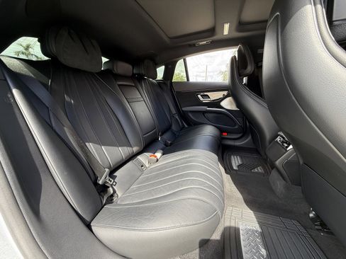 Used 2022 Mercedes-Benz EQS 450+ Sedan image 15