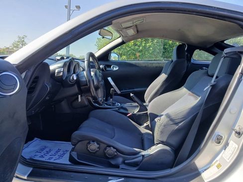 Used 2005 Nissan 350Z Coupe RWD image 10