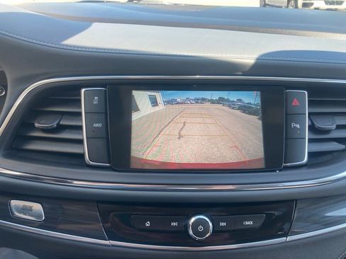 Certified 2019 Buick Enclave Essence AWD/4WD image 32