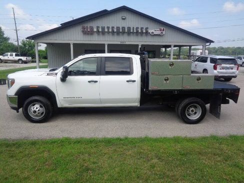 Used 2021 GMC Sierra 3500 4x4 Crew Cab w/ Convenience Package image 2
