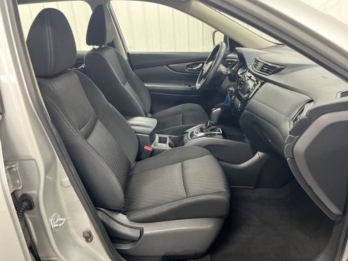 Used 2017 Nissan Rogue S AWD/4WD image 21
