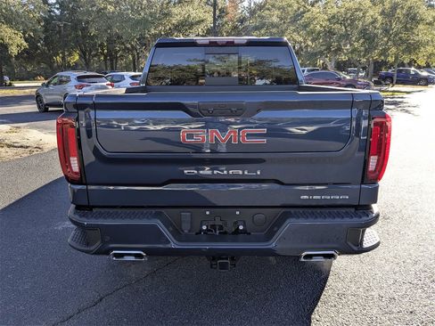 Used 2023 GMC Sierra 1500 Denali w/ Denali Reserve Package image 5