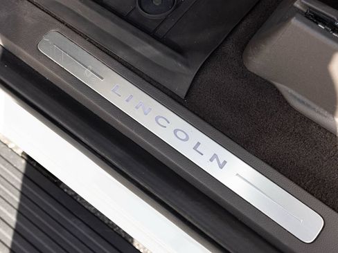 Used 2024 Lincoln Navigator L Reserve AWD/4WD image 25