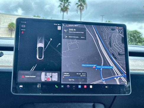 Used 2023 Tesla Model Y Performance AWD/4WD image 18