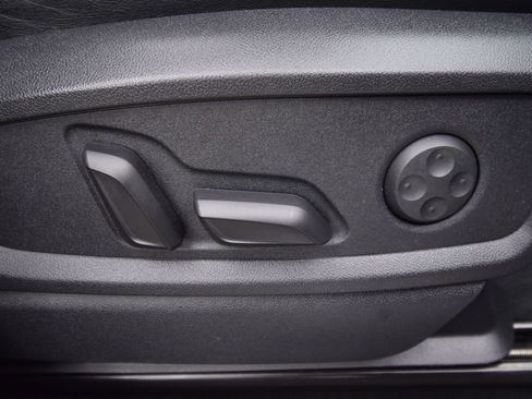 Used 2022 Audi SQ5 Premium Plus image 29