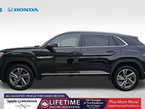 Used 2024 Volkswagen Atlas Cross Sport SEL R-Line image 8