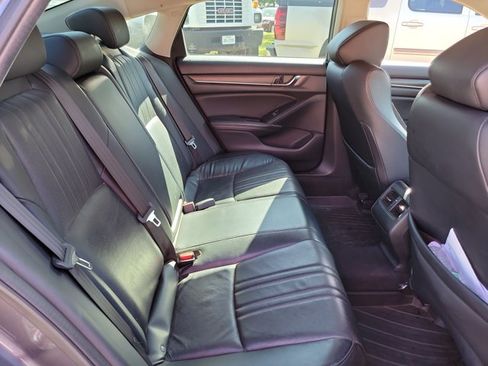Used 2018 Honda Accord EX-L image 16