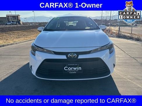 Used 2025 Toyota Corolla LE image 2