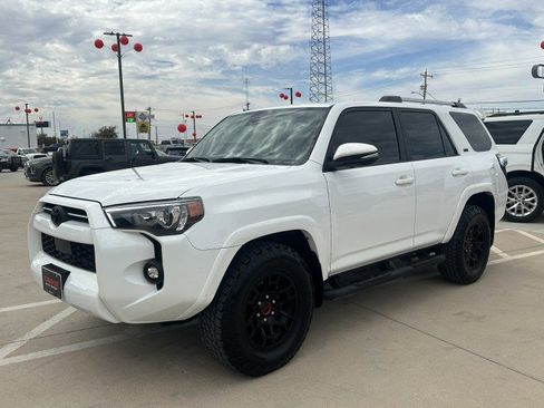 Used 2024 Toyota 4Runner SR5 Premium image 10
