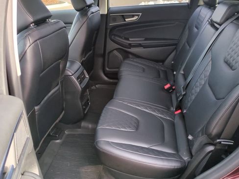 Used 2023 Ford Edge Titanium image 19