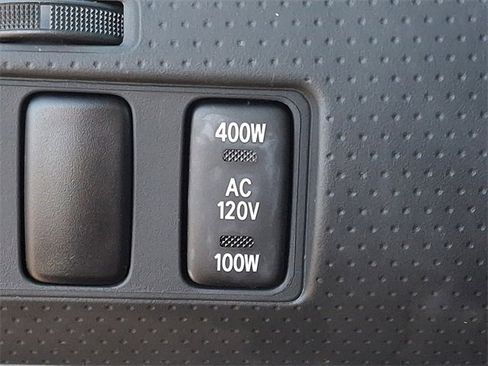 Used 2015 Toyota Tacoma PreRunner image 25