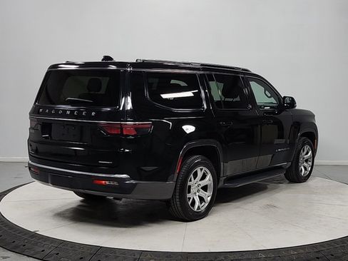 Used 2022 Jeep Wagoneer Series II image 7