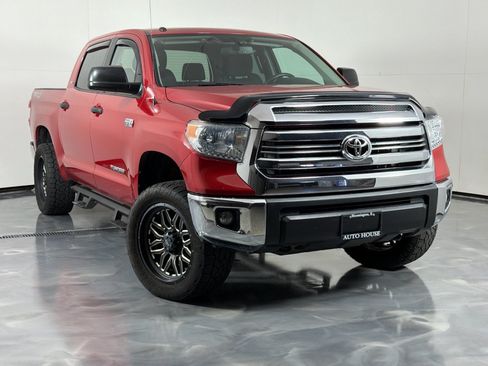 Used 2017 Toyota Tundra SR5 AWD/4WD image 2