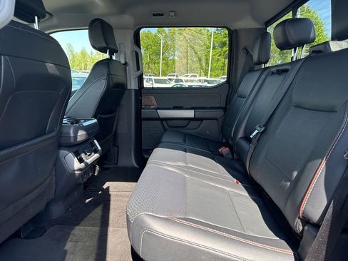 Used 2022 Ford F150 Lariat w/ Trailer Tow Package image 11