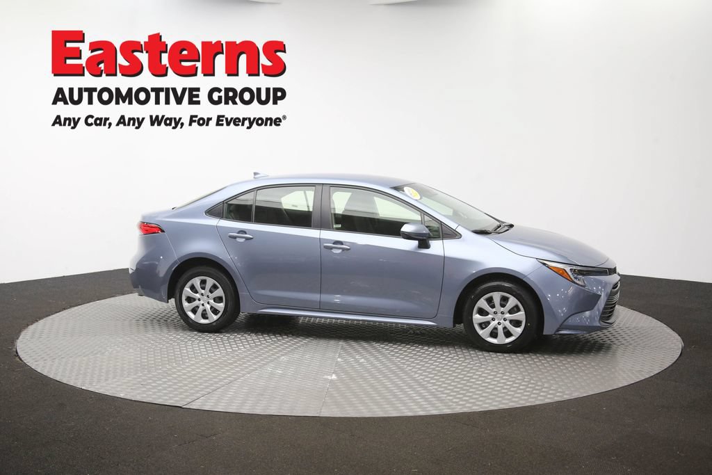Used 2025 Toyota Corolla LE FWD image 41