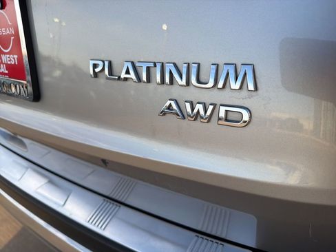 Used 2023 Nissan Rogue Platinum w/ Platinum Premium Package image 10